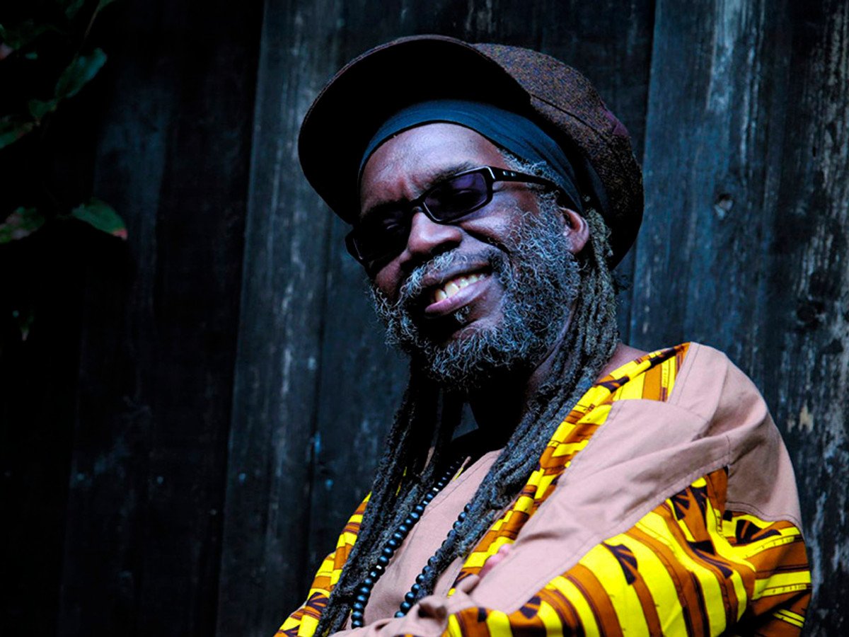 Macka B & The Roots Ragga Band